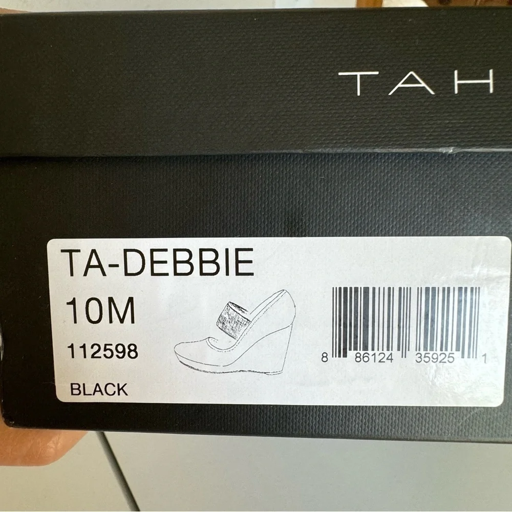 Tahari Debbie Black Suede Mary Jane Strap Platform Heels Pumps Size 10